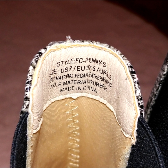 BNWOB French Connection Penny Chelsea Boots Snake Print - Picture 4 of 4